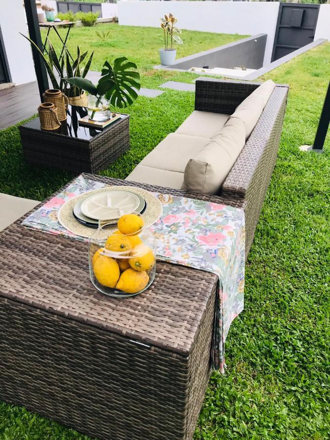 Central Guest House Neiva Luaran gambar