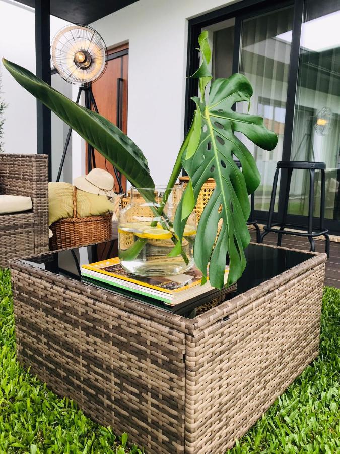Central Guest House Neiva Luaran gambar